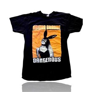 Ariana Grande “Dangerous” Concert T-Shirt: Jersey Style: Medium: Band Merch